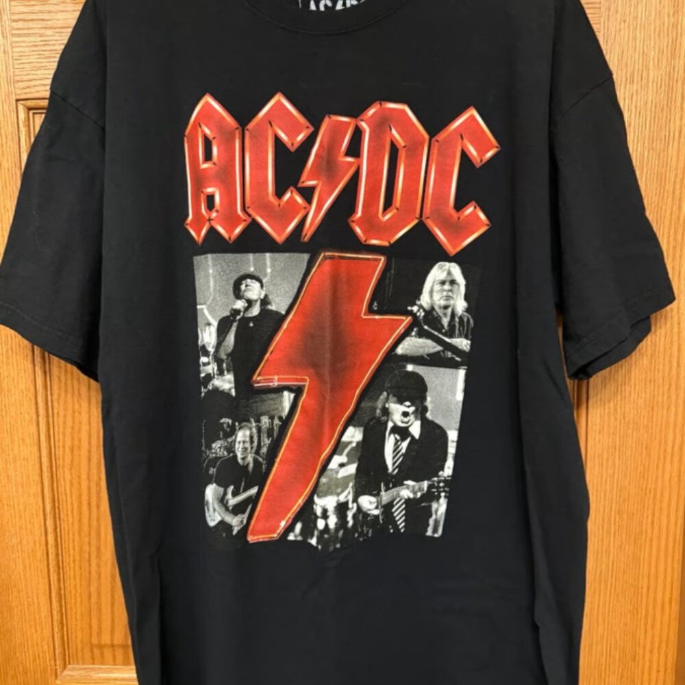 Vintage AC/DC Band Photo T-shirt